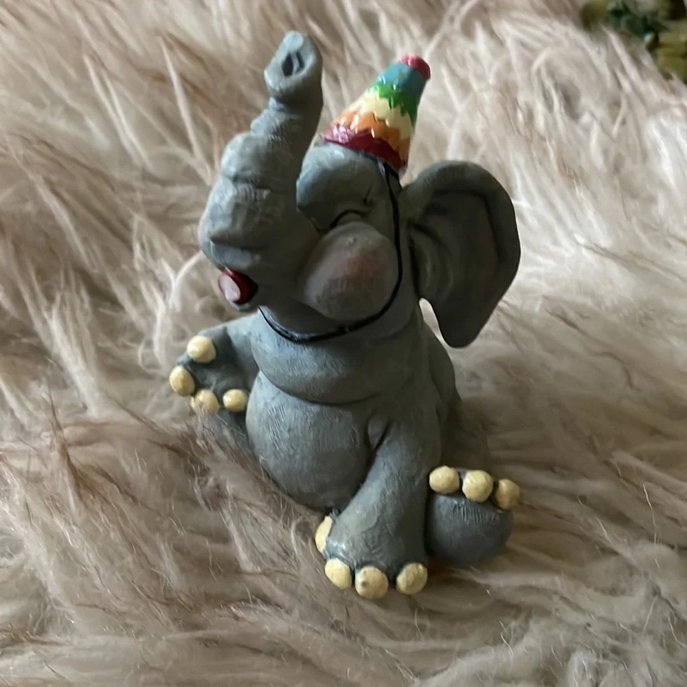 Elephant Resin Animal Decorative Figurines - Party Decor